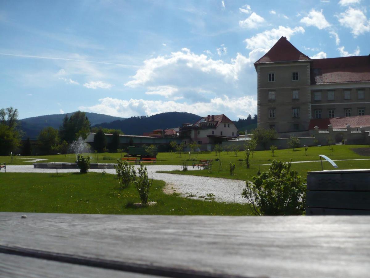Ferienwohnung Stiftsgartenblick Sankt Lambrecht Luaran gambar